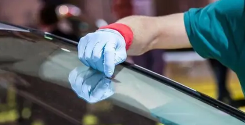 Do you know how to Clean a Glass Windshield